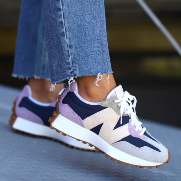 Shoes - New Balance 327 Casual Women's Sneakers Shoes Multicolor size 8